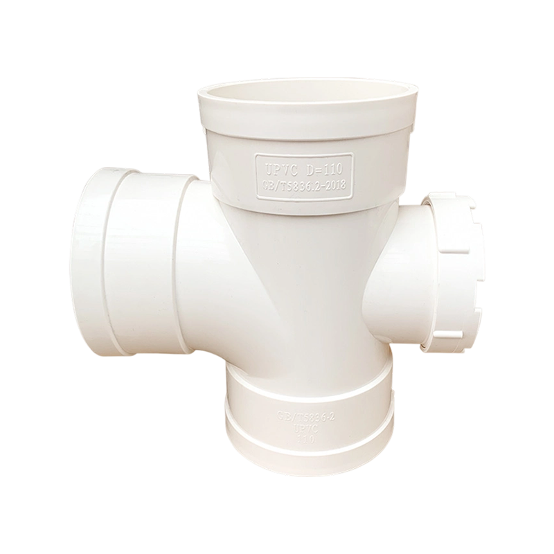 ПВХ тройник с очисткой